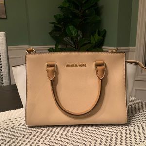 Michael Kors two tone Selma bag - Medium white / tan